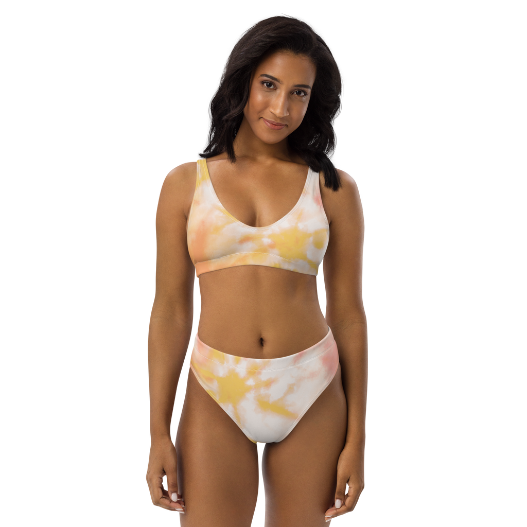 Recycelter High-Waist-Bikini in Gelb und Weiß im Batik-Design